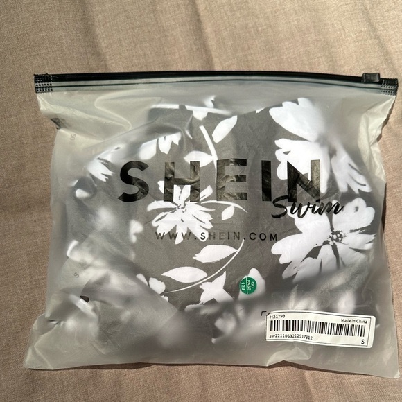 Shein Bikini 3 pieces Size Small NWT - Picture 6 of 6